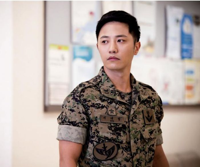 Jin Goo thử sức với nhiều vai diễn mới.