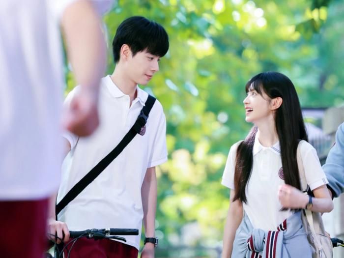 Dù tạo sức nóng trên các nền tảng trực tuyến, Bạn Gái Thiên Tài vẫn đứng trước thử thách phải thuyết phục khán giả bằng chất lượng kịch bản và cách xây dựng nhân vật. Ảnh: iQIYI.
