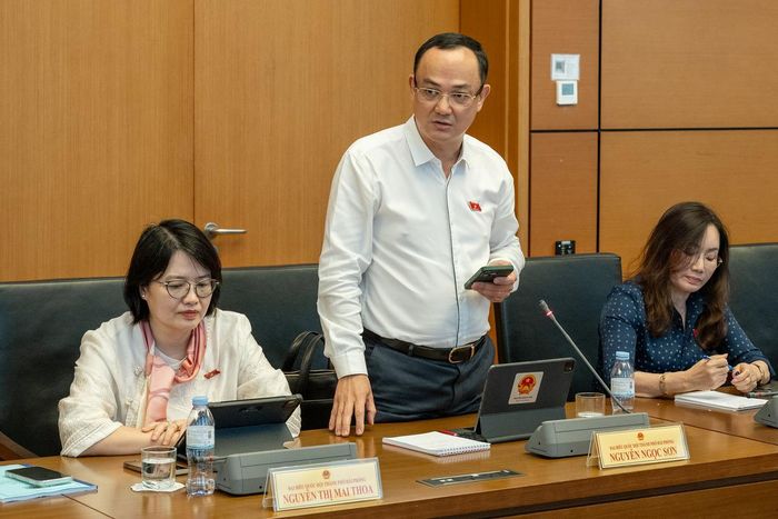 Đại biểu Nguyễn Ngọc Sơn, Ủy viên chuyên trách Ủy ban Khoa học, Công nghệ và Môi trường của Quốc hội, phát biểu