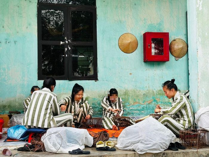 Lao động không chỉ giúp các phạm nhân rèn nghề mà còn thực sự trở thành liều thuốc tinh thần để họ yên tâm cải tạo.