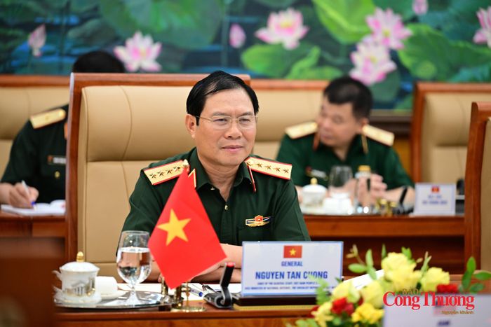 Đại tướng Nguyễn Tân Cương, Ủy viên Trung ương Đảng, Ủy viên Thường vụ Quân ủy Trung ương, Tổng Tham mưu trưởng Quân đội nhân dân Việt Nam, Thứ trưởng Bộ Quốc phòng.