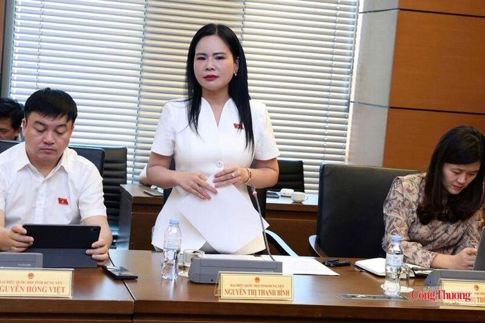 TS. Nguyễn Thị Thanh Bình, ĐBQH Đoàn Hưng Yên góp ý đề xuất nhiều nội dung để hoàn thiện Luật Dầu khí (sửa đổi).