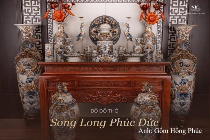 Các tác phẩm gốm thờ Việt rạn đắp kênh bong do nghệ nhân Vũ Mạnh Cường sáng tạo và phát triển.