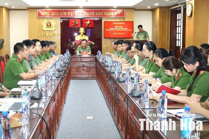 Toàn cảnh hội nghị.