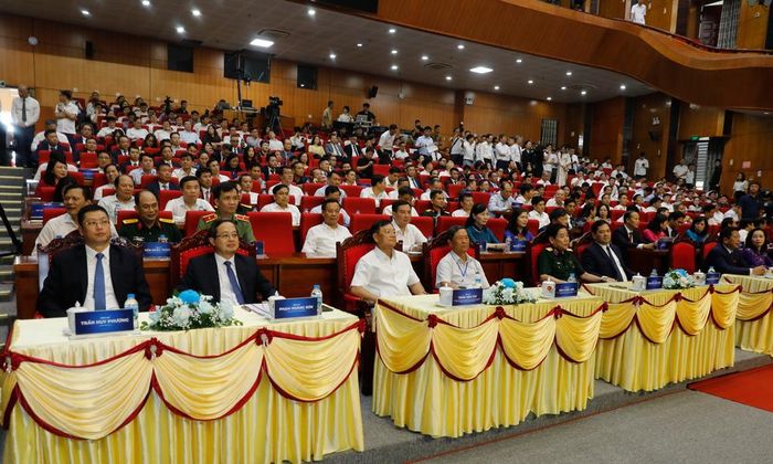 Các đại biểu dự hội nghị.