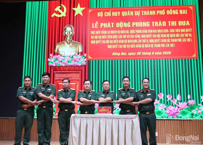 Thủ trưởng Trung đoàn Bộ binh 41 quyết tâm thực hiện thắng lợi nhiệm vụ quân sự, quốc phòng hàng năm và giai đoạn 2026-2030. Ảnh: Nguyệt Hà