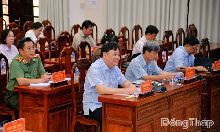 Đồng chí Phạm Thành Ngại dự hội nghị tại điểm cầu Đồng Tháp.