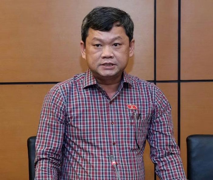  ĐB Trần Kim Kha đề nghị hoàn thiện các quy định nhằm bảo đảm phạm vi điều chỉnh đầy đủ hơn đối với hoạt động chuyển đổi số. Ảnh: Đoàn ĐBQH tỉnh Gia Lai 