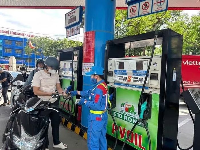  Việt Nam triển khai sử dụng xăng E10 trên phạm vi toàn quốc. Ảnh: VGP 