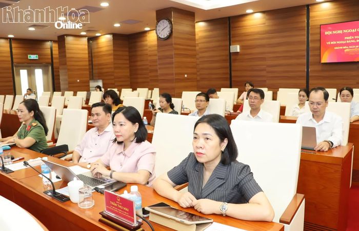 Các đại biểu dự phiên họp tại điểm cầu tỉnh Khánh Hòa.