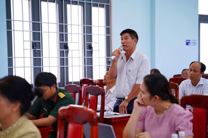 Đại biểu dự hội nghị phát biểu ý kiến.
