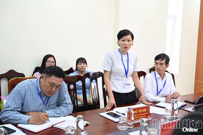 Lãnh đạo UBND phường phát biểu tiếp thu.