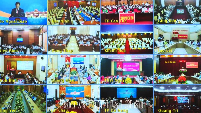 Quang cảnh phiên họp ở các điểm cầu.