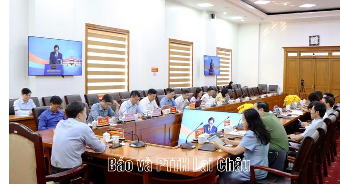 Quang cảnh phiên họp điểm cầu tỉnh.