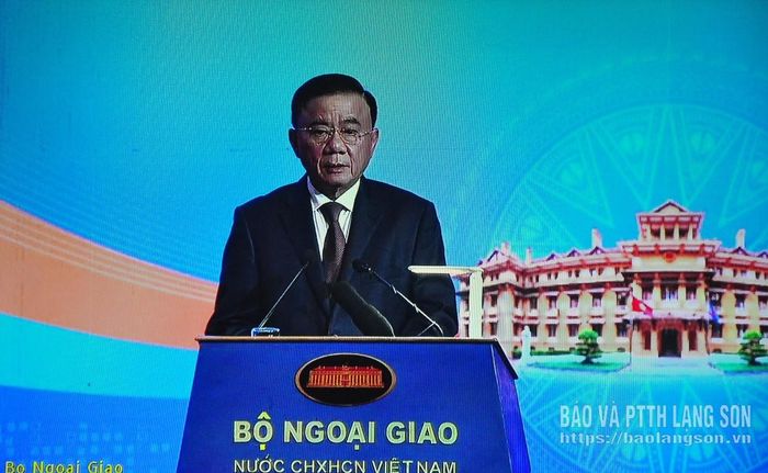 Đồng chí Trần Cẩm Tú, Ủy viên Bộ Chính trị, Thường trực Ban Bí thư phát biểu chỉ đạo tại phiên toàn thể (ảnh chụp màn hình)