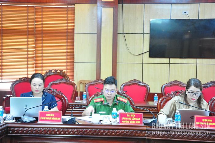 Các đại biểu dự hội nghị