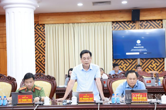 Đồng chí Vũ Hoàng Quý, Ủy viên Ban Thường vụ Tỉnh ủy, Chủ nhiệm Ủy ban Kiểm tra Tỉnh ủy phát biểu tại hội nghị
