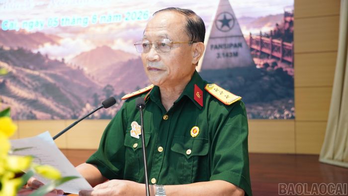 Đồng chí Đỗ Văn Phòng - Ủy viên Thường trực Hội Nạn nhân chất độc da cam/dioxin tỉnh Lào Cai phát biểu tại chương trình.
