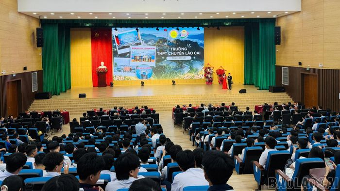 Quang cảnh chương trình.