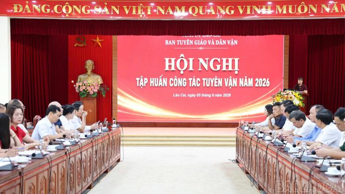 Quang cảnh hội nghị.