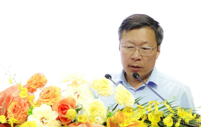 Đồng chí Trần Thanh Tùng - Phó Chủ nhiệm Ủy ban Kiểm tra Tỉnh ủy phát biểu tại lớp tập huấn.