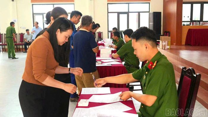 87 cán bộ, công chức, viên chức, đảng viên của xã được kiểm tra nhanh ma túy, không có trường hợp nào vi phạm.