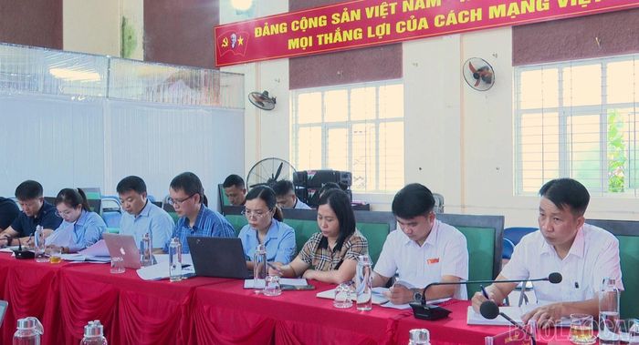 Các đại biểu dự hội nghị.