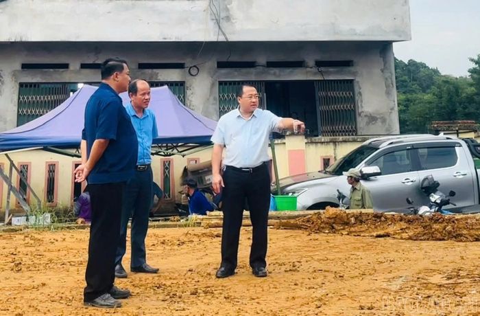 Kiểm tra các công trình đang thi công.