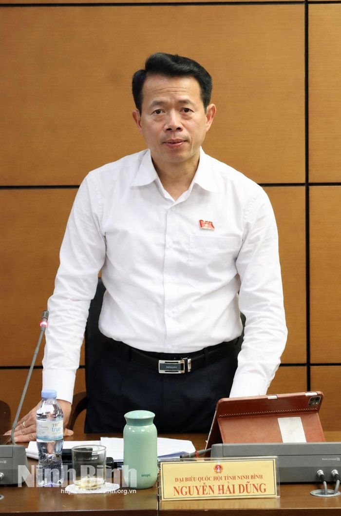 Đại biểu Nguyễn Hải Dũng, Ủy viên, ĐBQH hoạt động chuyên trách tại Ủy ban Pháp luật và Tư pháp của Quốc hội (Đoàn ĐBQH tỉnh Ninh Bình) tham luận tại Tổ.