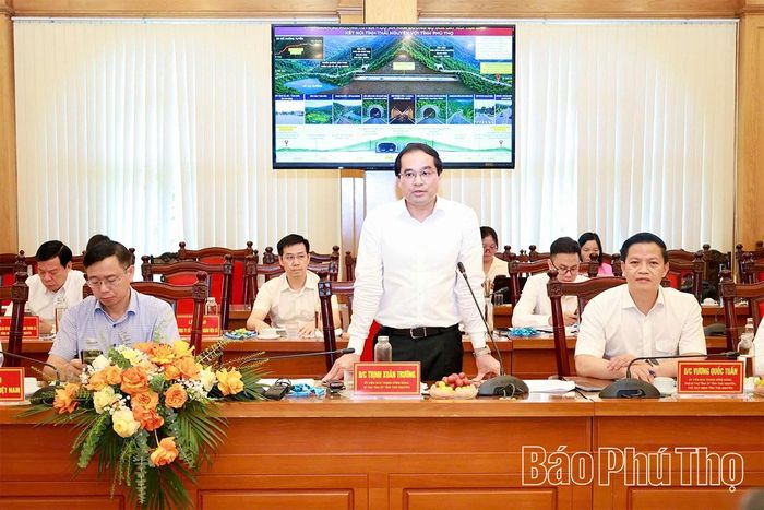 Bí thư Tỉnh ủy Thái Nguyên Trịnh Xuân Trường phát biểu tại hội nghị.