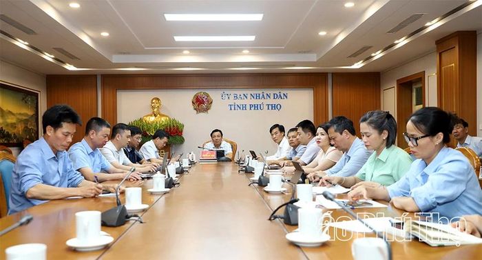 Các đại biểu dự phiên họp tại điểm cầu tỉnh Phú Thọ.