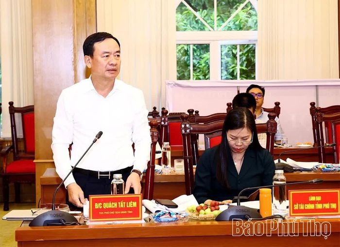 Phó Chủ tịch UBND tỉnh Quách Tất Liêm phát biểu tại buổi làm việc.