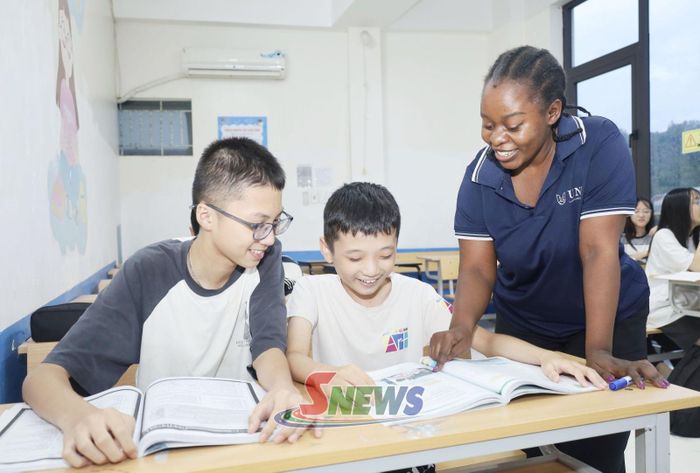 Tiết học với giáo viên nước ngoài tại Trung tâm Uni Language House.
