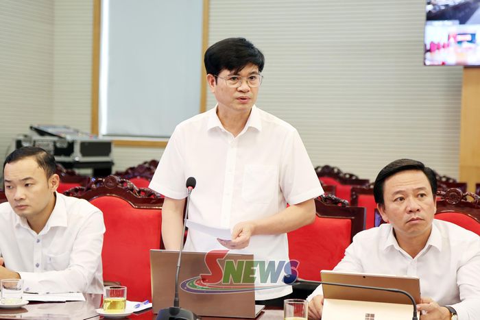 Lãnh đạo phường Vân Sơn báo cáo giải trình tiến độ giải ngân chậm của địa phương.