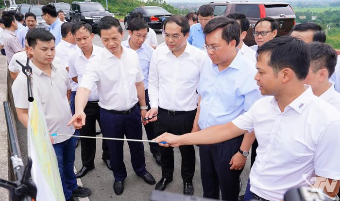 Lãnh đạo tỉnh Thái Nguyên và tỉnh Phú Thọ khảo sát thực địa vị trí đề xuất Dự án đường hầm Tam Đảo, kết nối tỉnh Thái Nguyên - tỉnh Phú Thọ - TP. Hà Nội