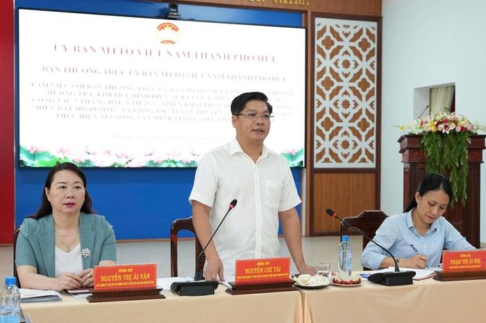 Phó Bí thư Thành ủy, Chủ tịch Ủy ban MTTQ Việt Nam thành phố Nguyễn Chí Tài phát biểu kết luận buổi làm việc