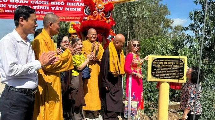 Khánh thành cầu Nhật Quảng tại xã Tân Thạnh