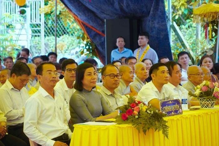 Đại diện chính quyền tham dự
