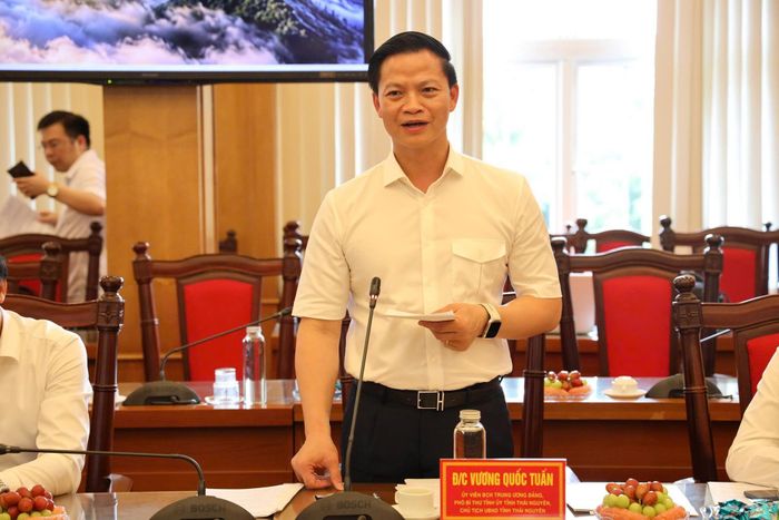 Chủ tịch UBND tỉnh Thái Nguyên Vương Quốc Tuấn phát biểu tại hội nghị.