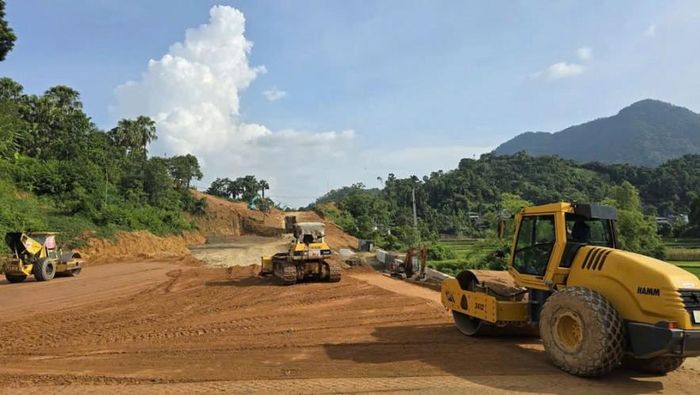 Thi công Dự án đầu tư xây dựng tuyến Chợ Mới - Bắc Kạn.