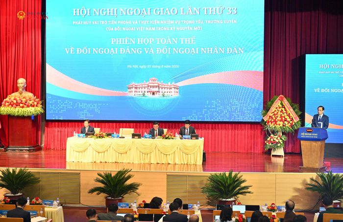 Bộ trưởng Bộ Ngoại giao Lê Hoài Trung phát biểu tại Phiên họp