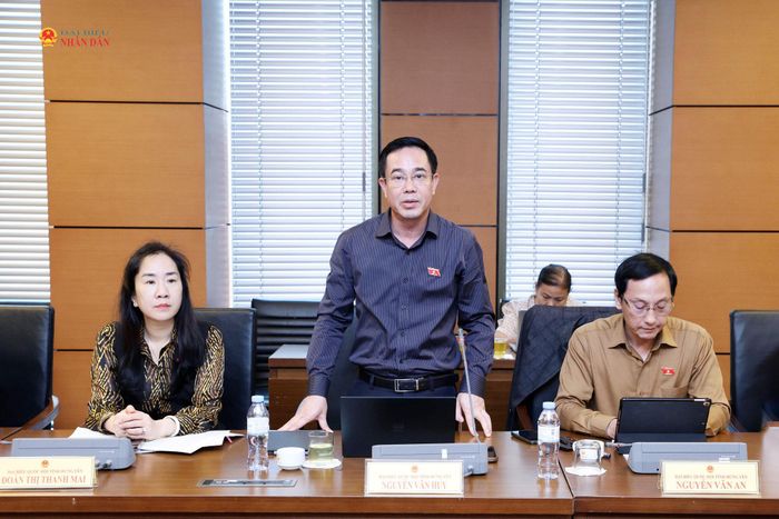 ĐBQH Nguyễn Văn Huy (Hưng Yên) phát biểu