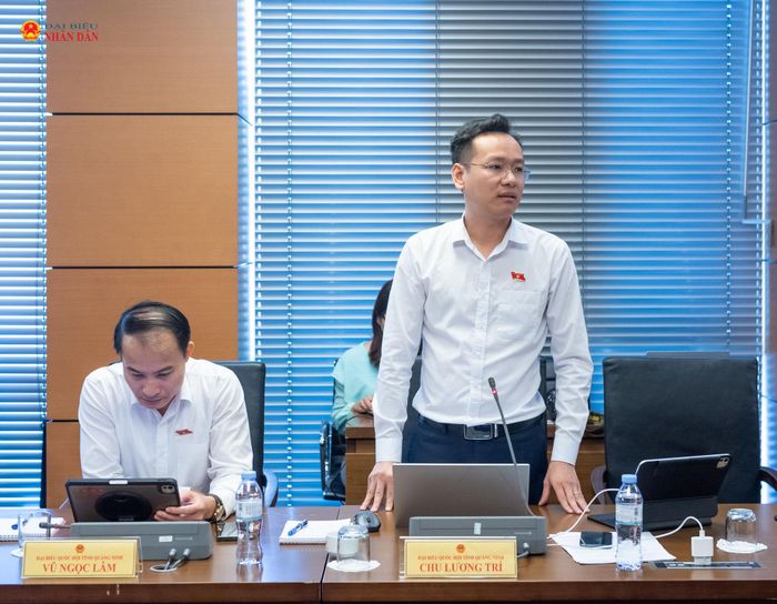 ĐBQH Chu Lương Trí (Quảng Ninh) phát biểu. Ảnh: Mạnh Hưng