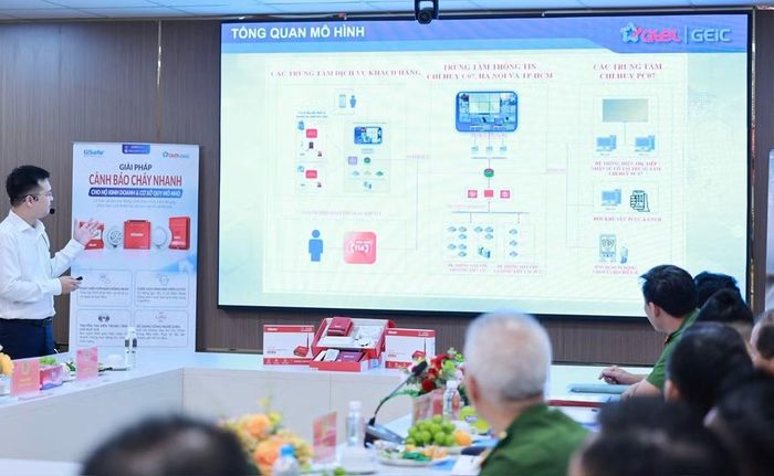 Trung tâm Thông tin chỉ huy 114 kết nối với hệ thống truyền tin báo sự cố PCCC vào hoạt động là bước tiến quan trọng trong lộ trình chuyển đổi số của lực lượng Cảnh sát PCCC và CNCH.