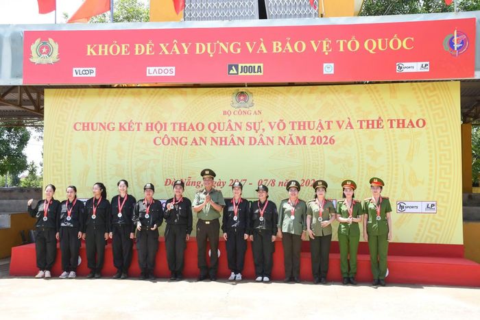 "Cơn mưa vàng" huy chương và những khoảnh khắc ấn tượng của Đoàn Thể thao Công an TP Hồ Chí Minh tại Hội thao CAND năm 2026