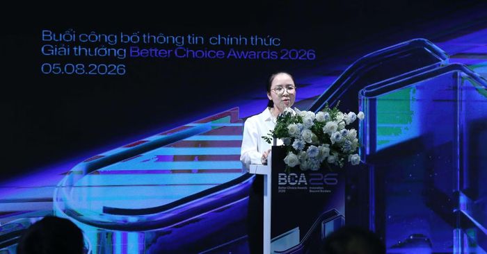 Phó Giám đốc NIC Kim Ngọc Thanh Nga phát biểu tại lễ khởi động mùa giải 2026.