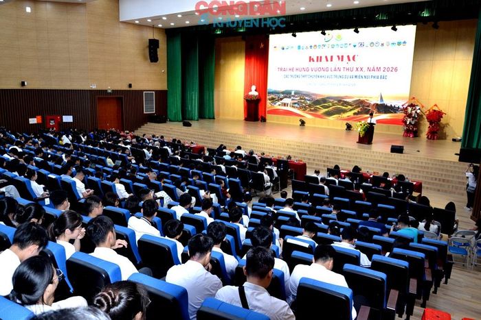 Khai mạc tại vùng biên cương Lào Cai, Trại hè Hùng Vương lần thứ XX hứa hẹn mang đến một kỳ hội quân thành công rực rỡ, khẳng định vai trò của giáo dục mũi nhọn trong kỷ nguyên hội nhập và phát triển.. Ảnh: Quốc Hồng
