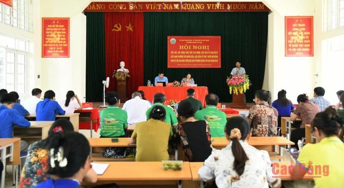 Các đại biểu dự hội nghị.