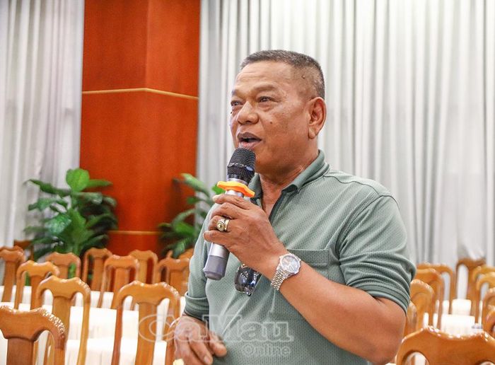 Ông Bùi Chí Thượng, Xã Lương Thế Trân, hộ nuôi tôm thành công với mô hình RAS-IMTA, chia sẻ kinh nghiệm thực tiễn tại hội nghị và khẳng định sẵn sàng đón tiếp các đoàn đến tham quan, học tập, trao đổi kinh nghiệm nhằm góp phần nhân rộng mô hình trên địa bàn tỉnh.