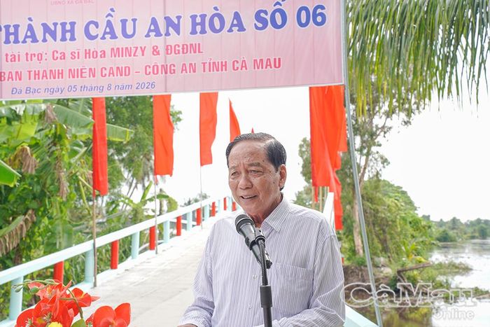 Ông Huỳnh Quốc Ái, người dân ấp Sào Lưới A, vui mừng khi cầu An Hòa 6 hoàn thành và đưa vào sử dụng.